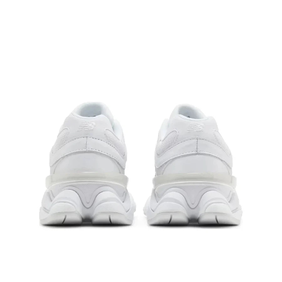 9060 Triple White "U9060NRJ"