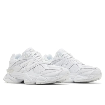 9060 Triple White "U9060NRJ"